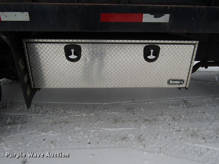 image for item DH8323 2013 Ford F650 Super Duty flatbed truck