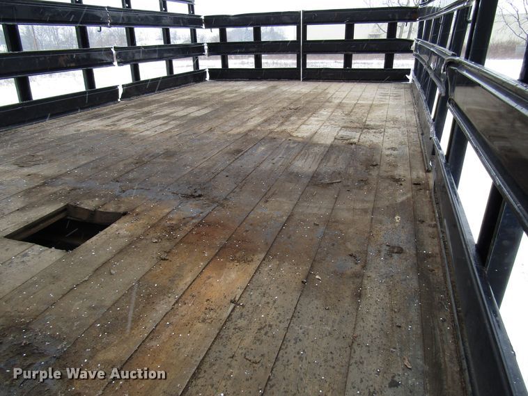 image for item DH8323 2013 Ford F650 Super Duty flatbed truck