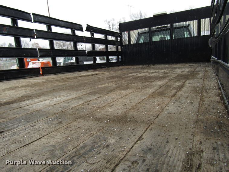 image for item DH8323 2013 Ford F650 Super Duty flatbed truck