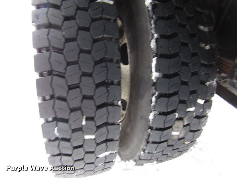 image for item DH8323 2013 Ford F650 Super Duty flatbed truck