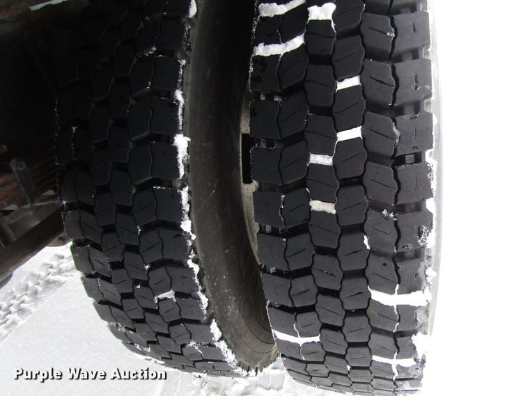 image for item DH8323 2013 Ford F650 Super Duty flatbed truck