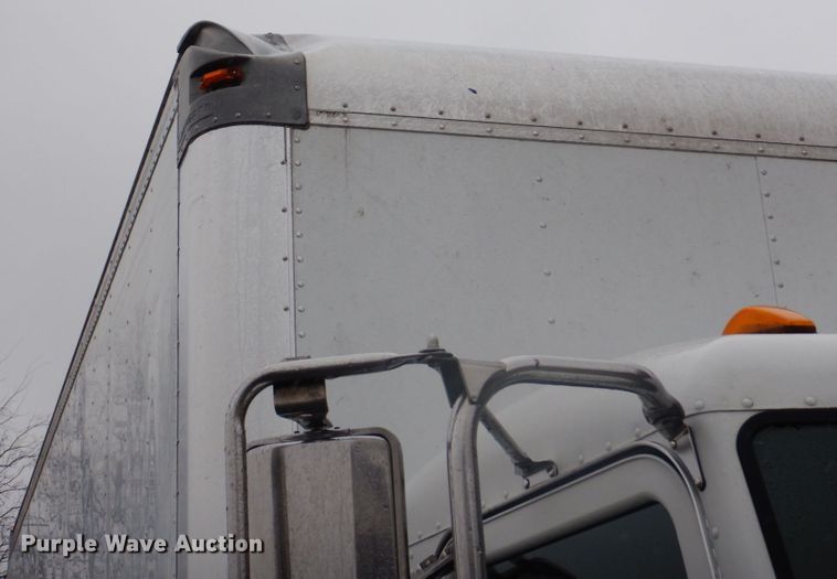 image for item FF9148 2012 Peterbilt 330 box truck