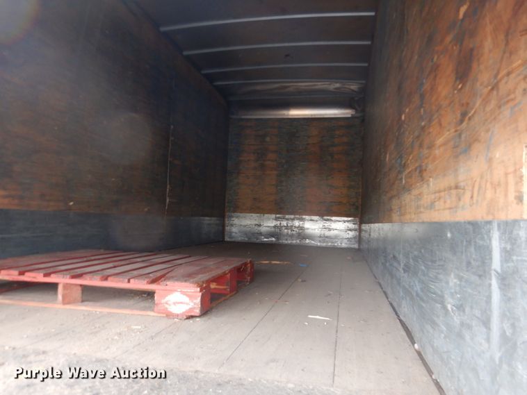 image for item FF9148 2012 Peterbilt 330 box truck