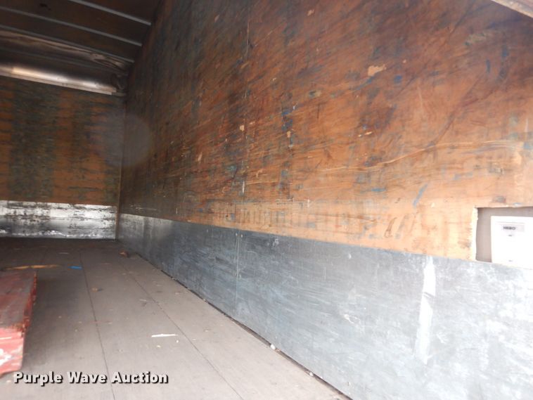 image for item FF9148 2012 Peterbilt 330 box truck