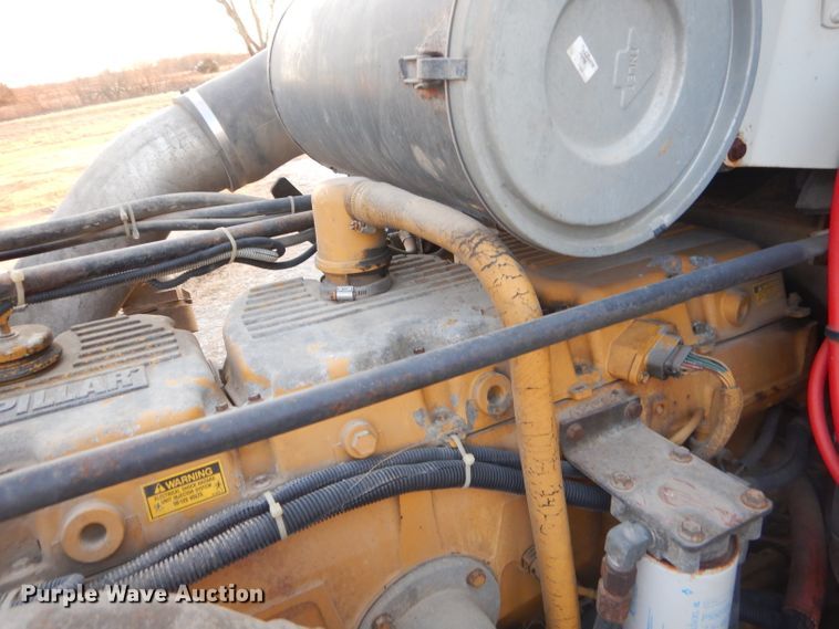 image for item GB9562 1994 Freightliner FLD semi truck