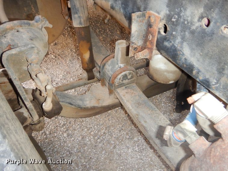 image for item GB9562 1994 Freightliner FLD semi truck