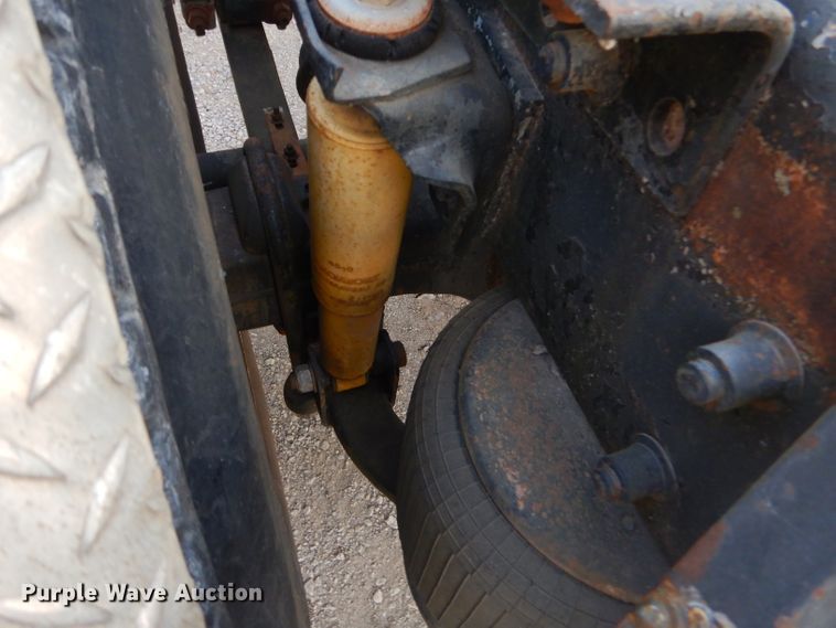 image for item GB9562 1994 Freightliner FLD semi truck