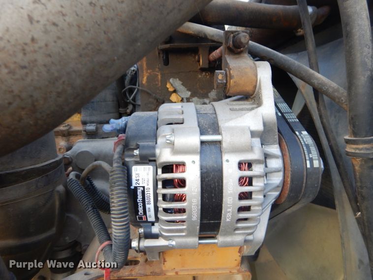 image for item GB9562 1994 Freightliner FLD semi truck