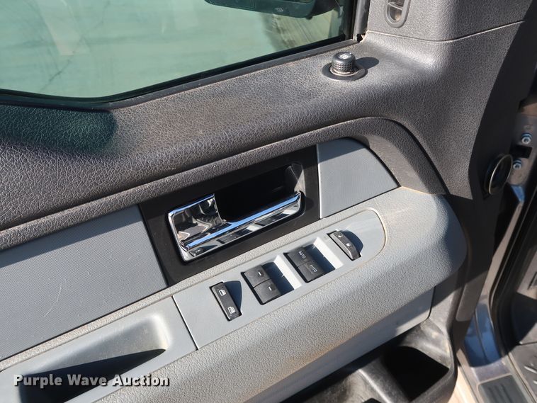 image for item DH3642 2014 Ford F150 SuperCab pickup truck