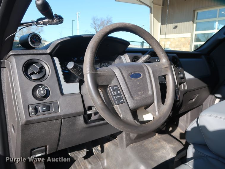 image for item DH3642 2014 Ford F150 SuperCab pickup truck