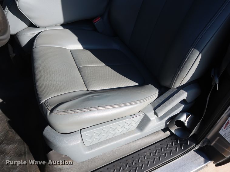 image for item DH3642 2014 Ford F150 SuperCab pickup truck