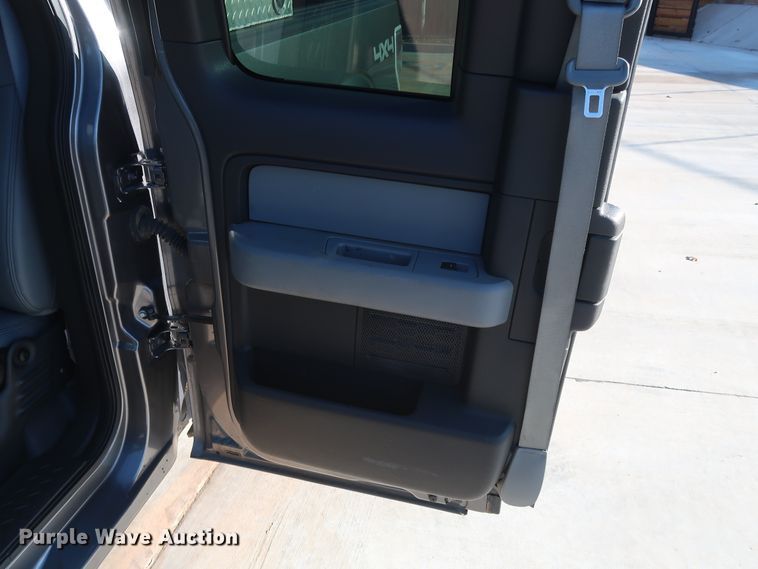 image for item DH3642 2014 Ford F150 SuperCab pickup truck