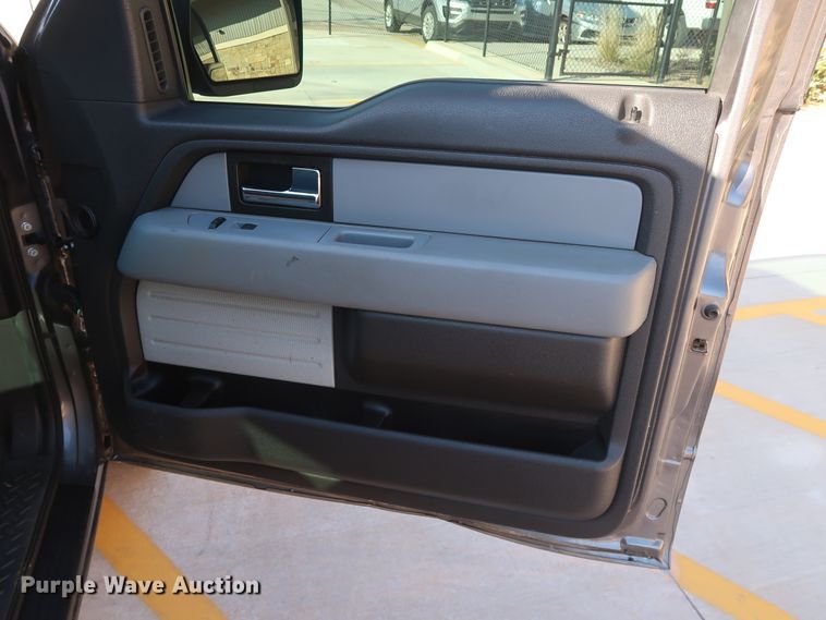 image for item DH3642 2014 Ford F150 SuperCab pickup truck