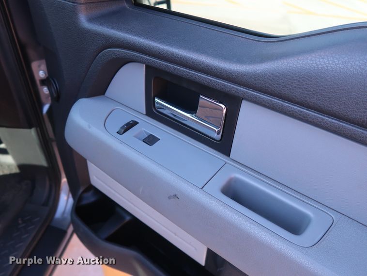 image for item DH3642 2014 Ford F150 SuperCab pickup truck