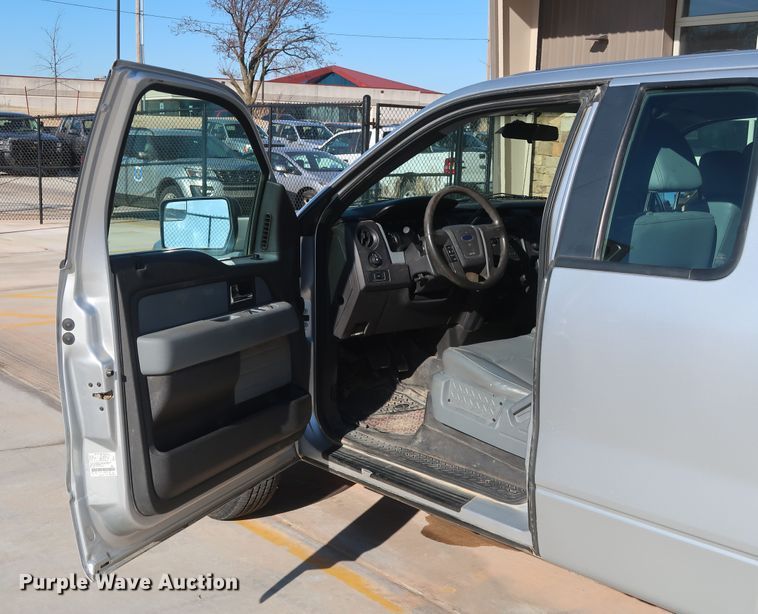 image for item DH3643 2012 Ford F150 SuperCab pickup truck