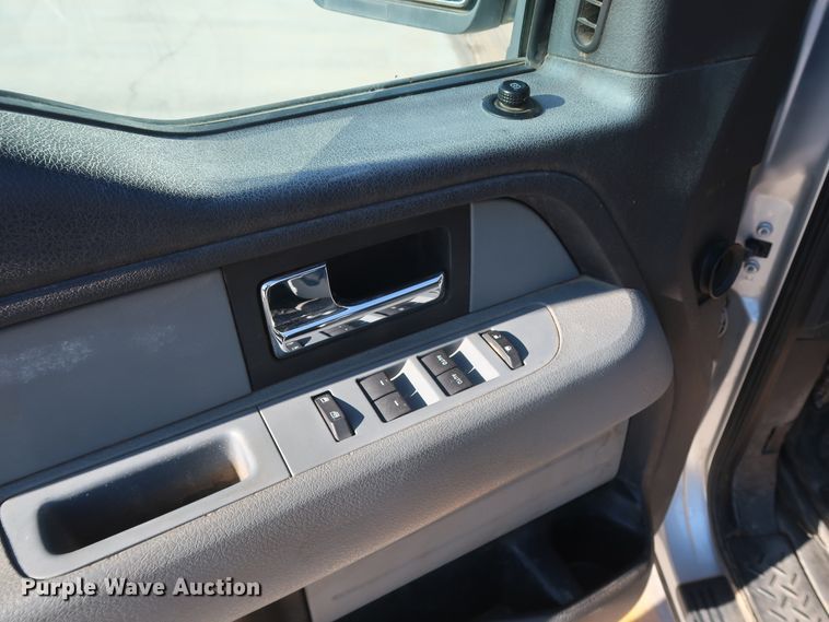 image for item DH3643 2012 Ford F150 SuperCab pickup truck