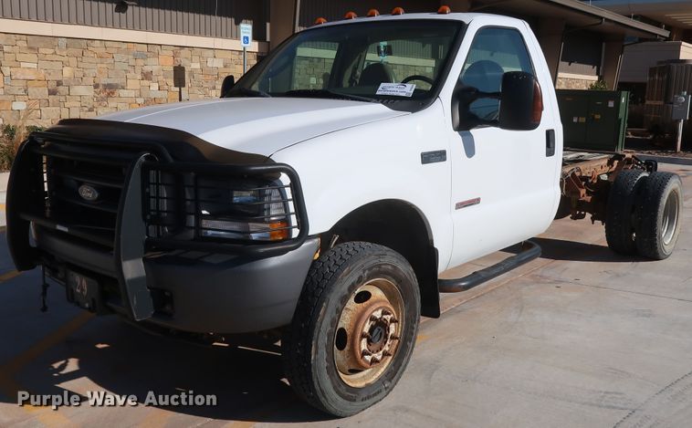 image for item DH3646 2004 Ford F550 truck cab and chassis