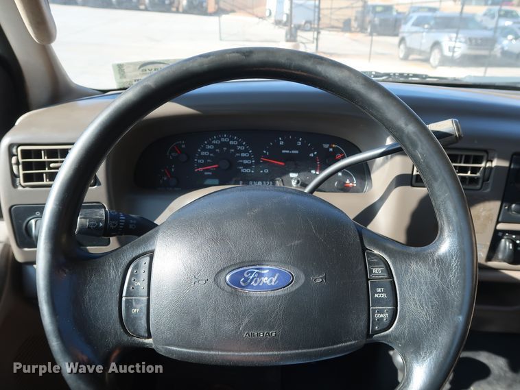 image for item DH3646 2004 Ford F550 truck cab and chassis