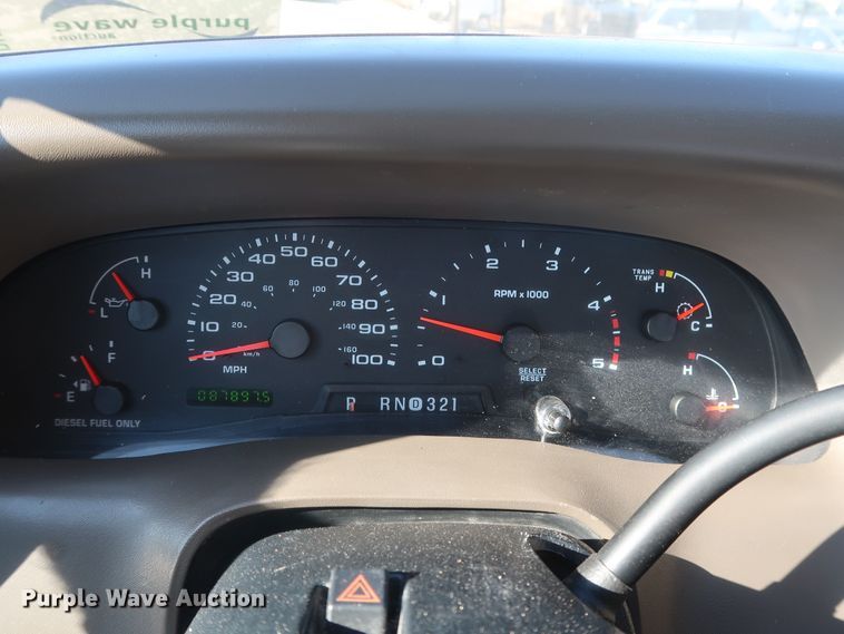 image for item DH3646 2004 Ford F550 truck cab and chassis