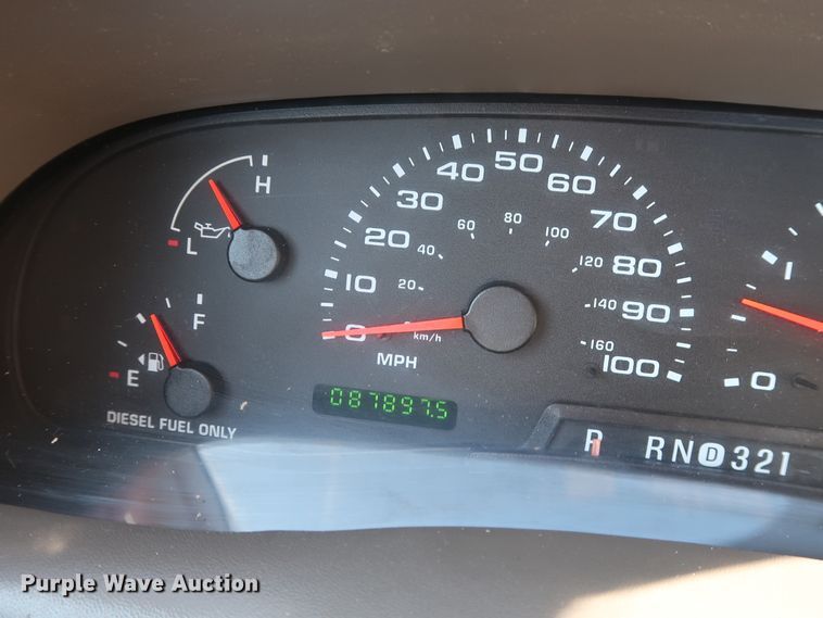 image for item DH3646 2004 Ford F550 truck cab and chassis