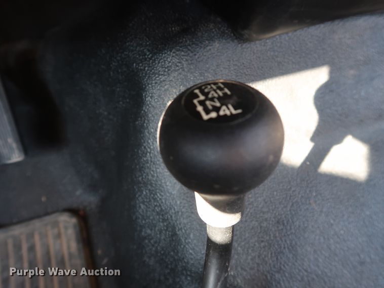 image for item DH3646 2004 Ford F550 truck cab and chassis