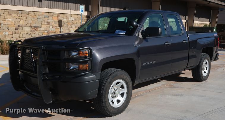image for item DH3647 2015 Chevrolet Silverado 1500 Double Cab pickup truck