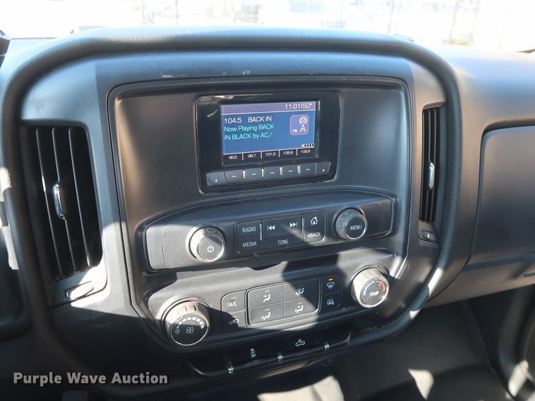 image for item DH3647 2015 Chevrolet Silverado 1500 Double Cab pickup truck