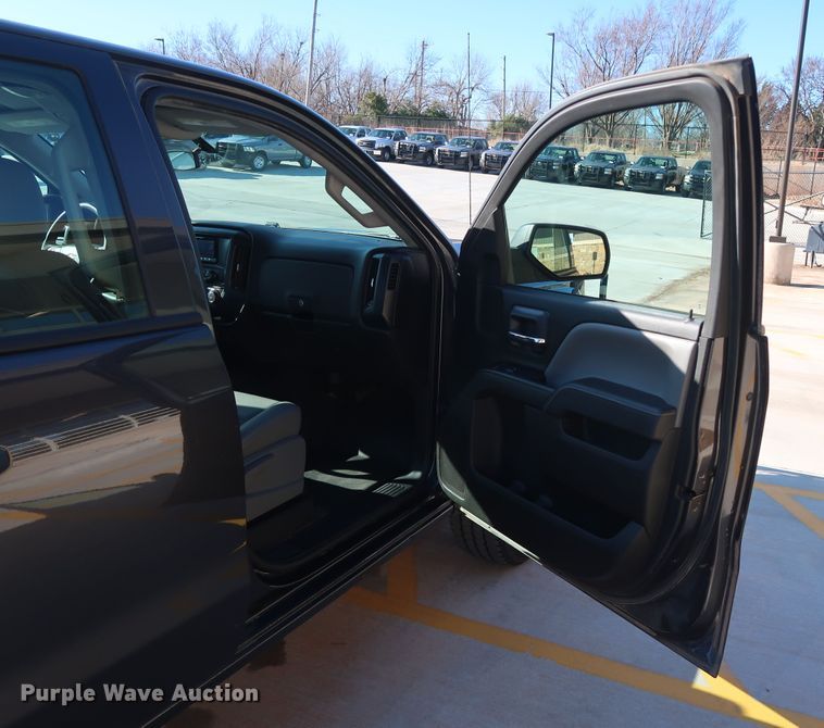 image for item DH3647 2015 Chevrolet Silverado 1500 Double Cab pickup truck