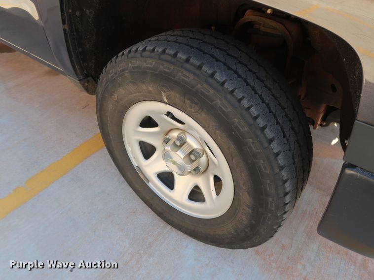 image for item DH3647 2015 Chevrolet Silverado 1500 Double Cab pickup truck