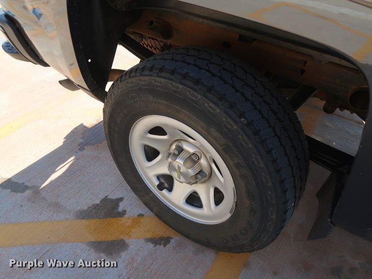 image for item DH3647 2015 Chevrolet Silverado 1500 Double Cab pickup truck