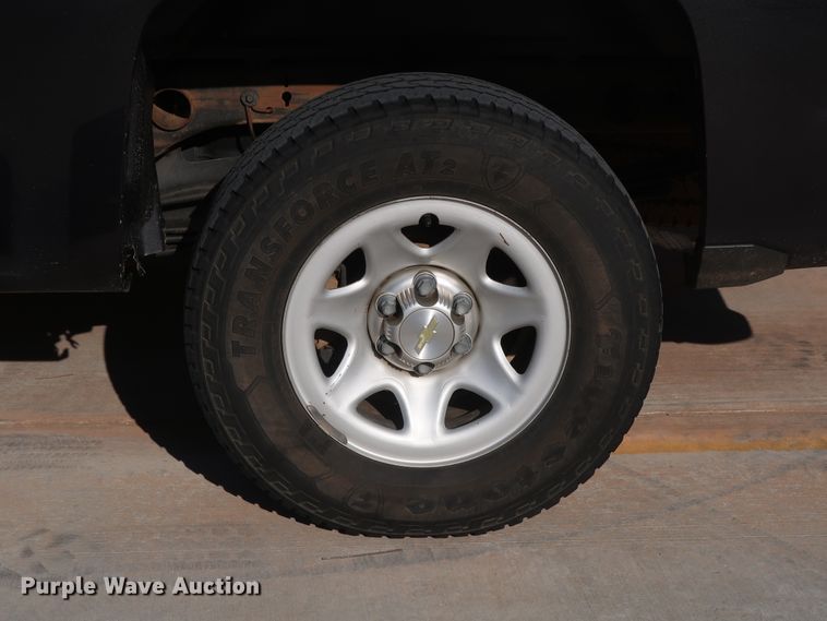 image for item DH3647 2015 Chevrolet Silverado 1500 Double Cab pickup truck