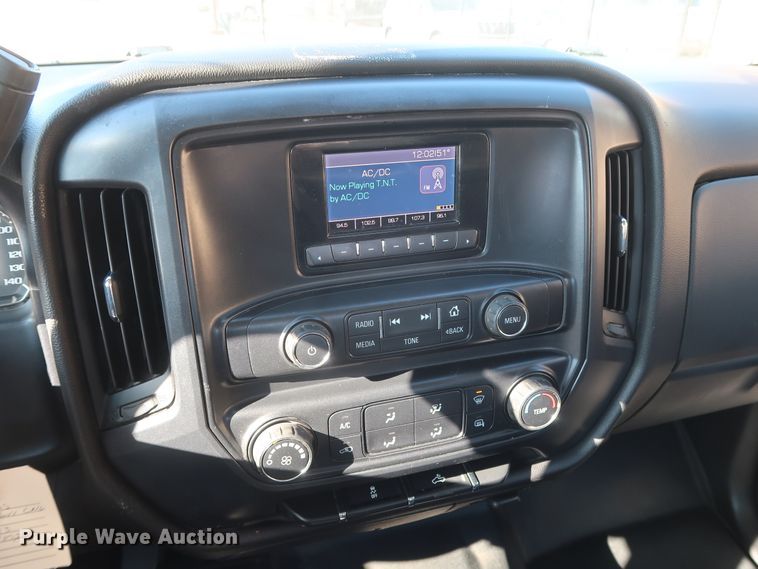 image for item DH3648 2015 Chevrolet Silverado 1500 Double Cab pickup truck