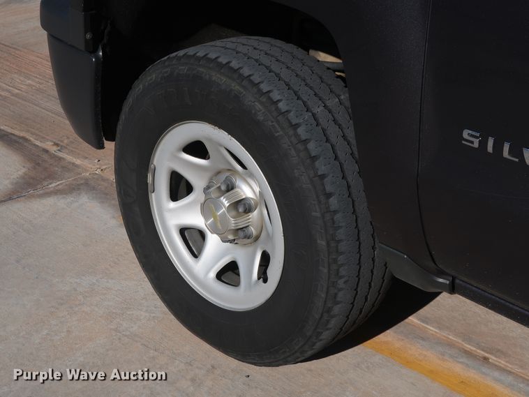 image for item DH3648 2015 Chevrolet Silverado 1500 Double Cab pickup truck