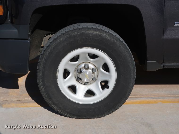 image for item DH3648 2015 Chevrolet Silverado 1500 Double Cab pickup truck