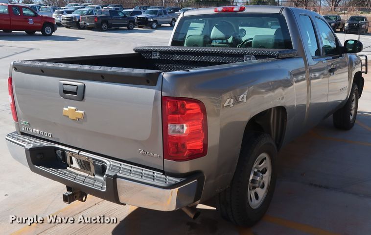 image for item DH3649 2012 Chevrolet Silverado 1500 Ext. Cab pickup truck