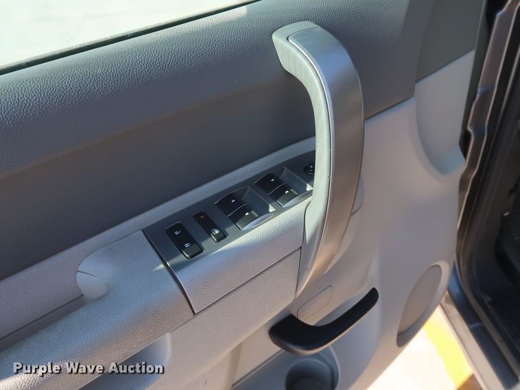 image for item DH3649 2012 Chevrolet Silverado 1500 Ext. Cab pickup truck