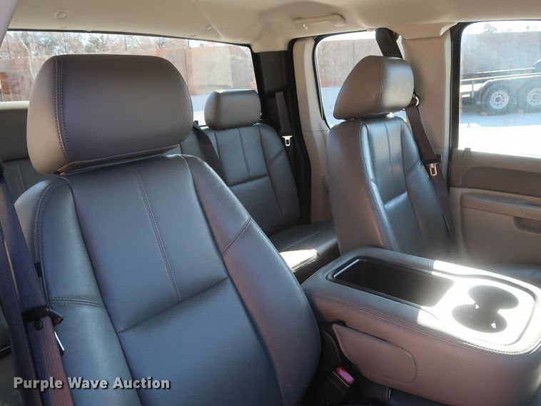 image for item DH3649 2012 Chevrolet Silverado 1500 Ext. Cab pickup truck