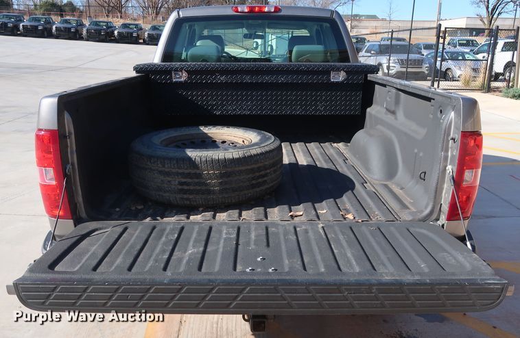 image for item DH3649 2012 Chevrolet Silverado 1500 Ext. Cab pickup truck