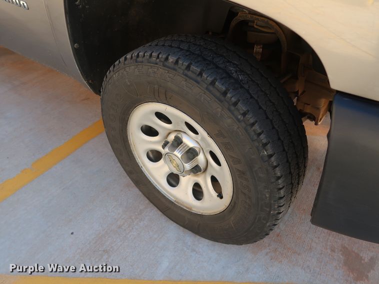 image for item DH3649 2012 Chevrolet Silverado 1500 Ext. Cab pickup truck