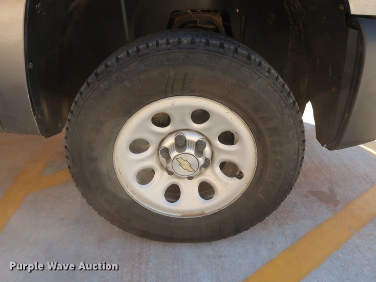 image for item DH3649 2012 Chevrolet Silverado 1500 Ext. Cab pickup truck