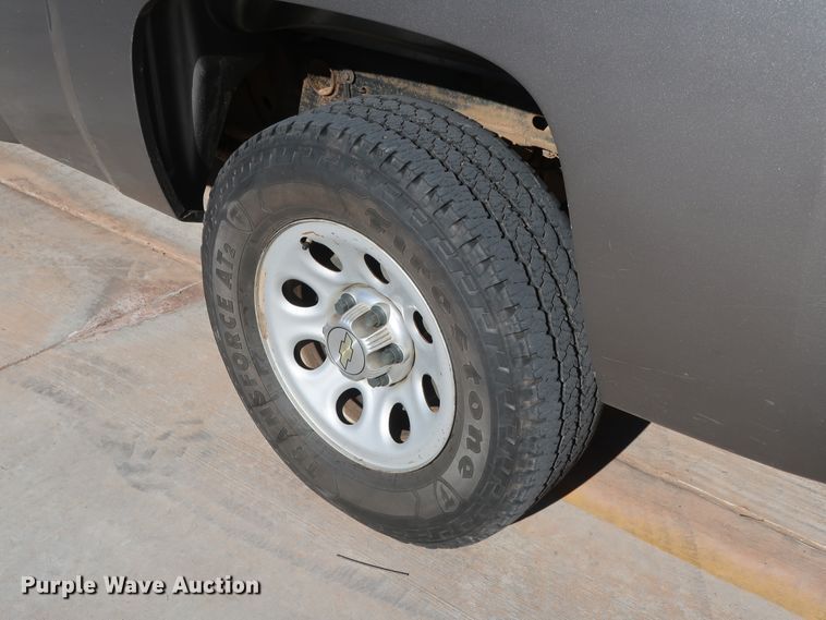 image for item DH3649 2012 Chevrolet Silverado 1500 Ext. Cab pickup truck