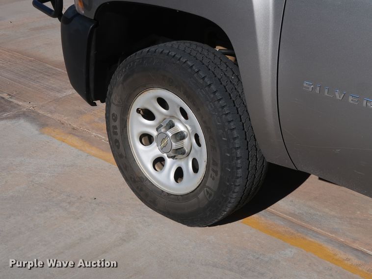 image for item DH3649 2012 Chevrolet Silverado 1500 Ext. Cab pickup truck