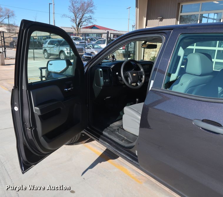 image for item DH3650 2015 Chevrolet Silverado 1500 Double Cab pickup truck