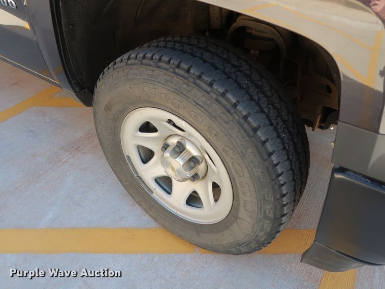 image for item DH3650 2015 Chevrolet Silverado 1500 Double Cab pickup truck