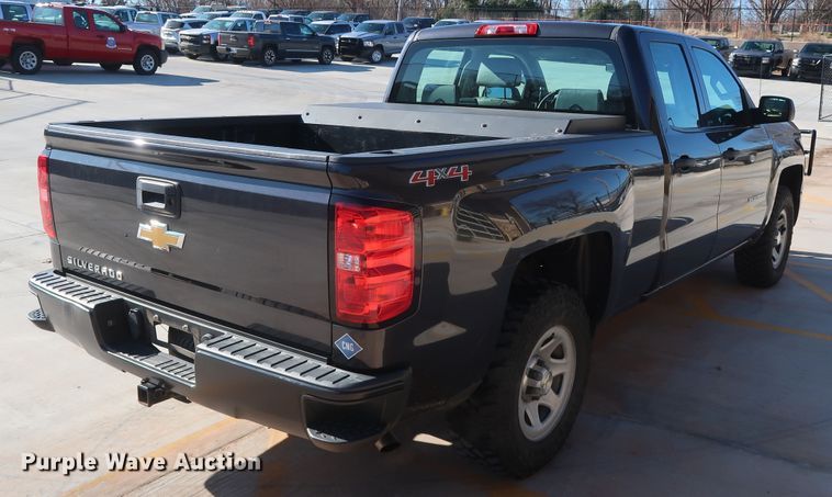 image for item DH3651 2015 Chevrolet Silverado 1500 Double Cab pickup truck