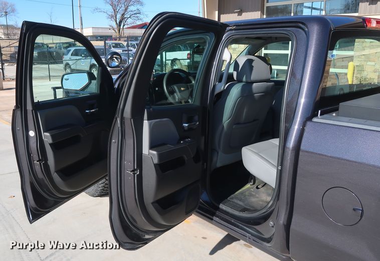 image for item DH3651 2015 Chevrolet Silverado 1500 Double Cab pickup truck