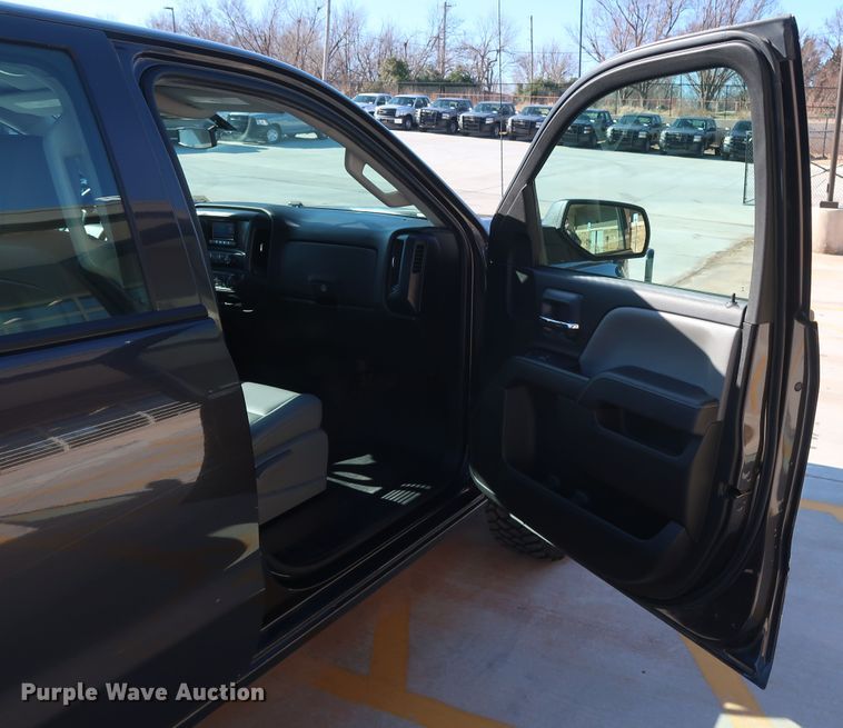 image for item DH3651 2015 Chevrolet Silverado 1500 Double Cab pickup truck