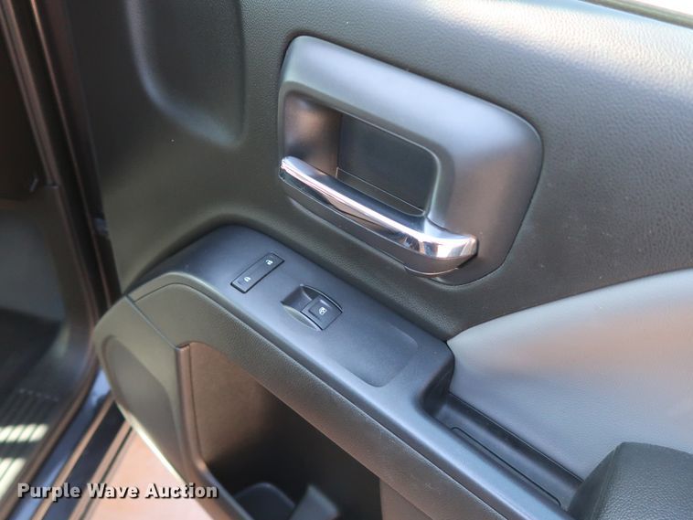 image for item DH3651 2015 Chevrolet Silverado 1500 Double Cab pickup truck