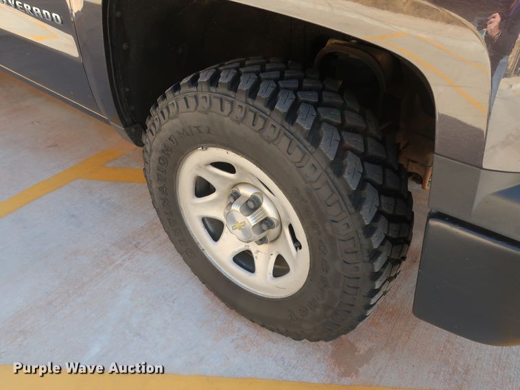 image for item DH3651 2015 Chevrolet Silverado 1500 Double Cab pickup truck