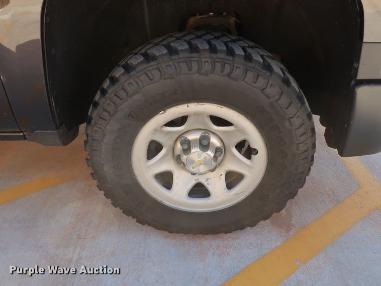 image for item DH3651 2015 Chevrolet Silverado 1500 Double Cab pickup truck